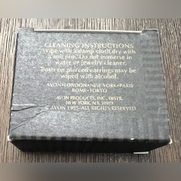 Vintage Avon #1 Babysitter Tac Pin Brooch w/ Rhinestones Gold Tone with box - Picture 4 of 7